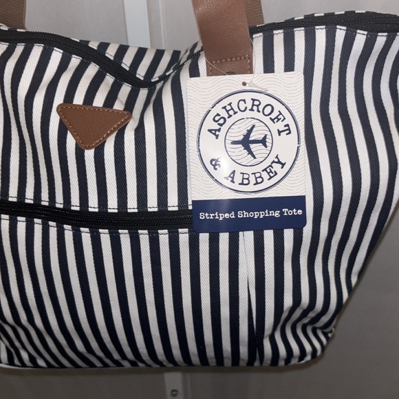 Ashcroft & Abbey Striped Tote NWT - Picture 2 of 5